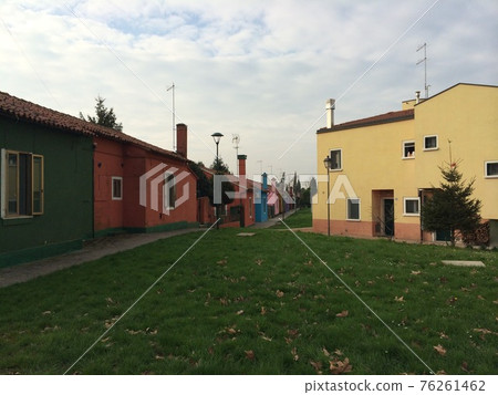 Burano Island with colorful dwellings in Venice, Italy Burano Island with colorful dwellings in Venice, Italy 76261462