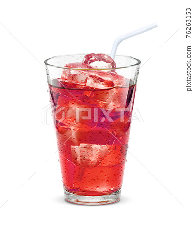 玻璃紫蘇汁 喝冰 用真正的稻草插圖 76263153