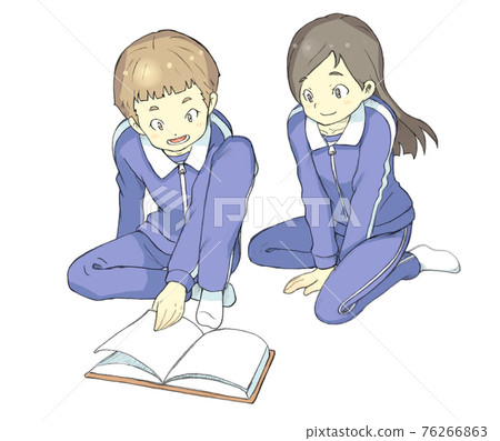一個穿運動服的初中女生正在一起看書 一個穿運動服的初中女生正在一起看書 76266863