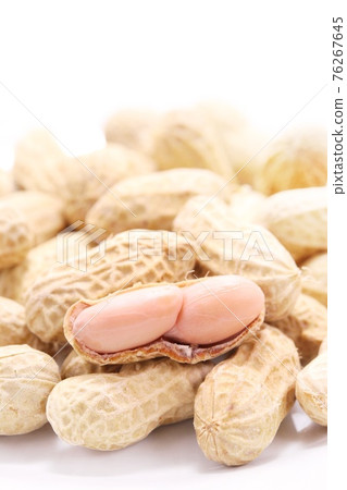 Boiled peanuts with shells, bright background Boiled peanuts with shells, bright background 76267645