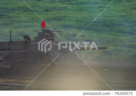 JGSDF Comprehensive Firepower Exercise 76268575