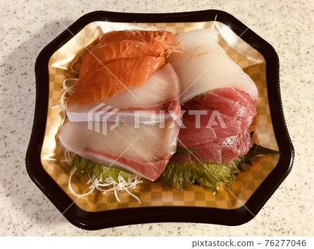 Sashimi platter Sashimi platter 76277046