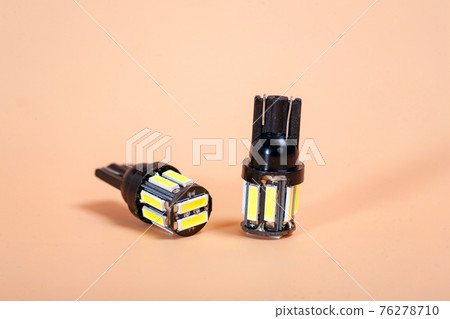 Light bulbs for car lamps. 76278710