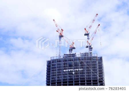 High-rise building under construction 76283401