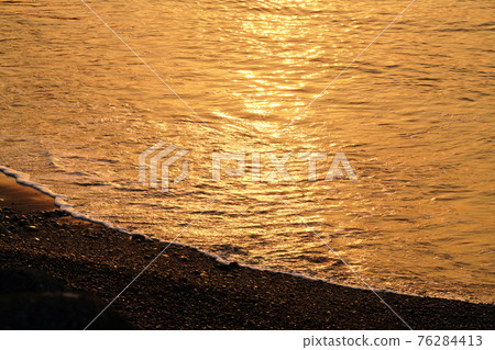 Calm Kure coast Calm Kure coast 76284413