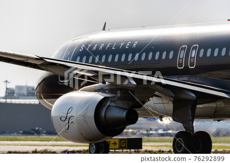 羽田機場・徵稅用客機 76292899