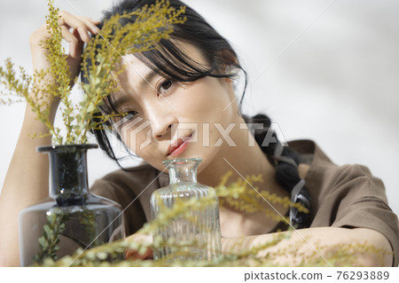 Female dried flowers Female dried flowers 76293889