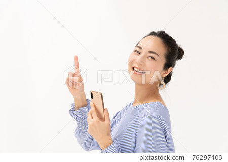 智能手機智能手機中年女人 76297403