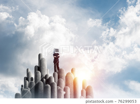 Businessman with monitor instead of head. Businessman with monitor instead of head. 76299053