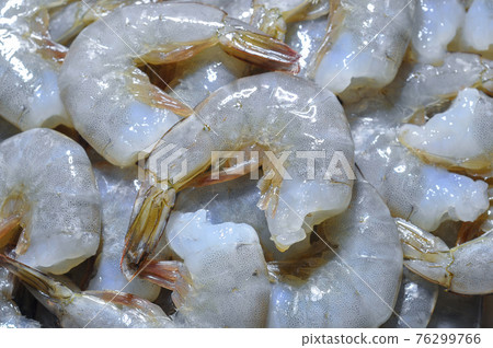 Fresh raw prawns. Fresh raw prawns. 76299766