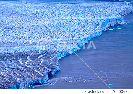 Arctic glacier. Ice and cold. area Novaya Zemlya 76300684