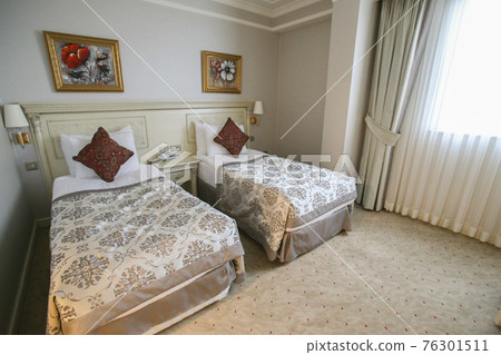 Turkish hotel bedroom 76301511
