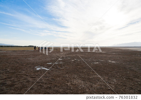 Lake Manyara landscape, Tanzania. Dramatic sky. African panorama 76301832