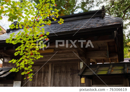 陸奧的小京都秋田角館秋雨後的武士住宅街 陸奧的小京都秋田角館秋雨後的武士住宅街 76306619