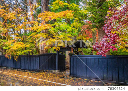 Michinoku's Little Kyoto Akita Kakunodate Autumn Heavy rain samurai residence street Odano family 76306824