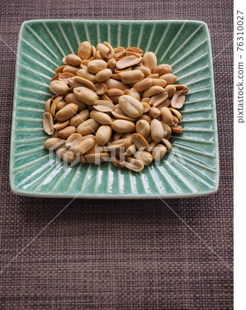 Organic nuts peanuts, food, snack Organic nuts peanuts, food, snack 76310027