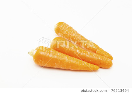 Carrot and chopping board Carrot and chopping board 76313494