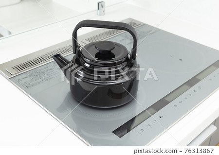 IH and kettle 76313867