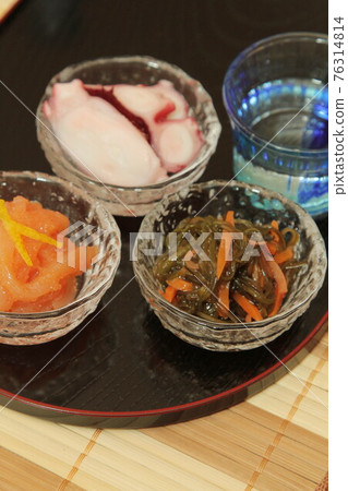 New Year's cuisine 76314814