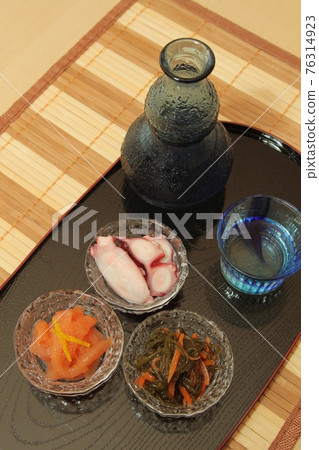 New Year's cuisine 76314923