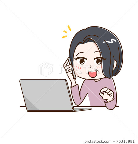 使用筆記本電腦和老年女性智能手機查詢 76315991