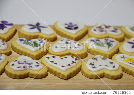 野花和香草餅乾 76316503