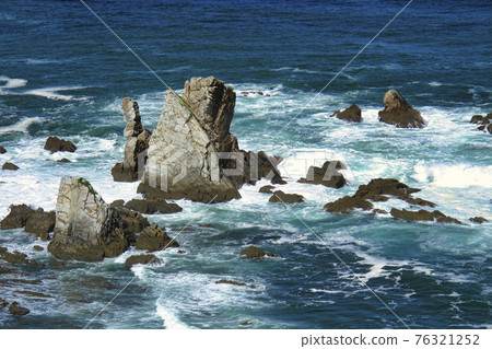 Cantabric Sea Clifs near the Silent Beach, Spain Cantabric Sea Clifs near the Silent Beach, Spain 76321252