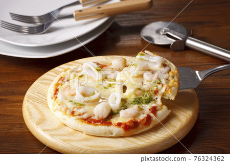 Seafood pizza Seafood pizza 76324362