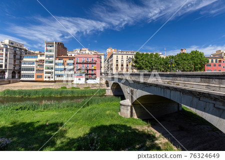 View of the embankment in Girona - Catalonia, Spain 76324649