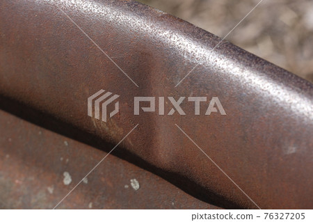 鐵軌和護欄生鏽 76327205