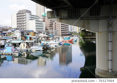 小安濱和漁船 76327664