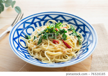 油菜花Peperoncino 76328185