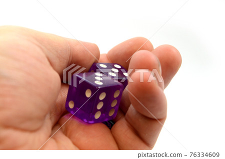 Throwing Pair of Dice Throwing Pair of Dice 76334609