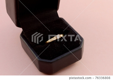 Diamond Ring Gold 76336808