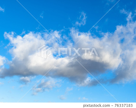 white and gray cloud in blue sky in sunny day 76337183