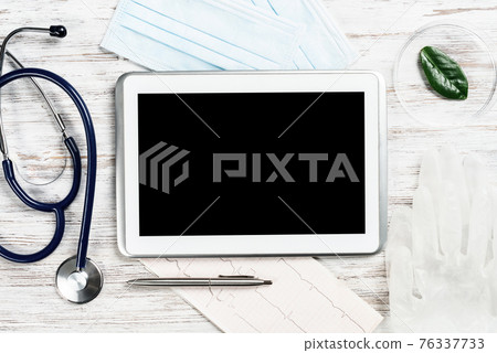 Laboratory result of patient examination Laboratory result of patient examination 76337733