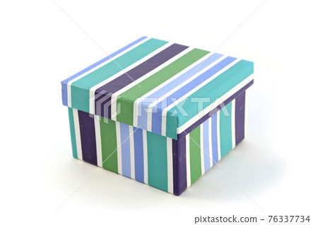 Isolated Gift Box 76337734