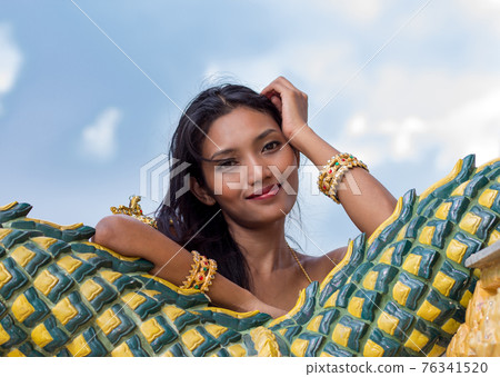 Portrait of Thai lady 76341520