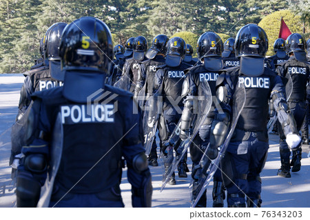 防暴警察行軍訓練現場 76343203