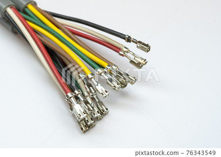 [電線加工] 帶壓接端子和触點的電線 [行業] 76343549