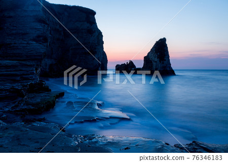 Onjuku City Ohazuki Coast at Dawn Onjuku City Ohazuki Coast at Dawn 76346183