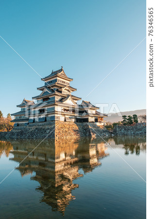 Matsumoto Castle at dawn Matsumoto Castle at dawn 76346565