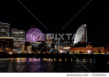 Night view Yokohama Minatomirai 76346892