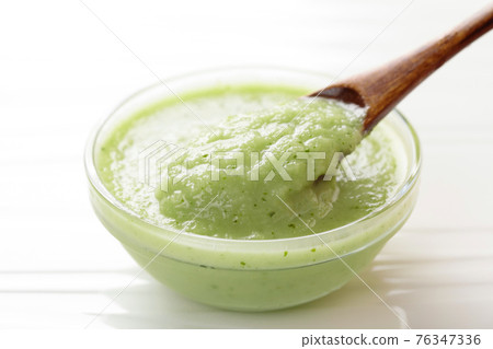 綠色蔬菜沙拉醬 76347336