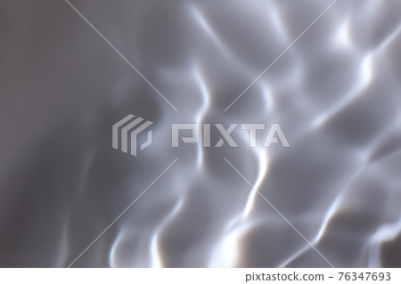 水氣泡，水面，水下，水質。健康，醫療保健，環境，生活方式和飲料的圖像。 76347693