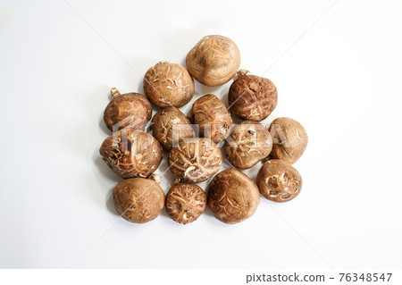 Fresh shiitake mushrooms, mushroom objects Fresh shiitake mushrooms, mushroom objects 76348547