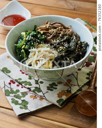 Bibimbap, Korean traditional food Bibimbap, Korean traditional food 76352160