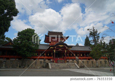 夏天的石清水八幡宮,朱紅色的國寶神社 夏天的石清水八幡宮,朱紅色的國寶神社 76353350