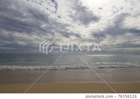【美國】夏威夷火奴魯魯日出，美麗的大海和藍天 76356128