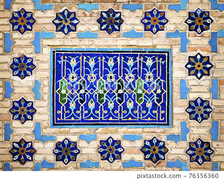 Old Eastern mosaic on the wall, Uzbekistan Old Eastern mosaic on the wall, Uzbekistan 76356360